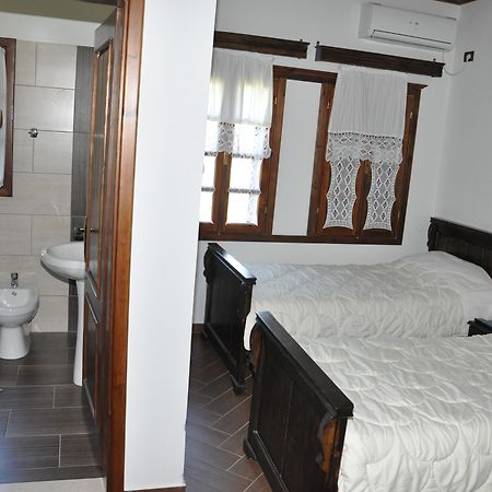 Hotel Kaceli Berat Esterno foto