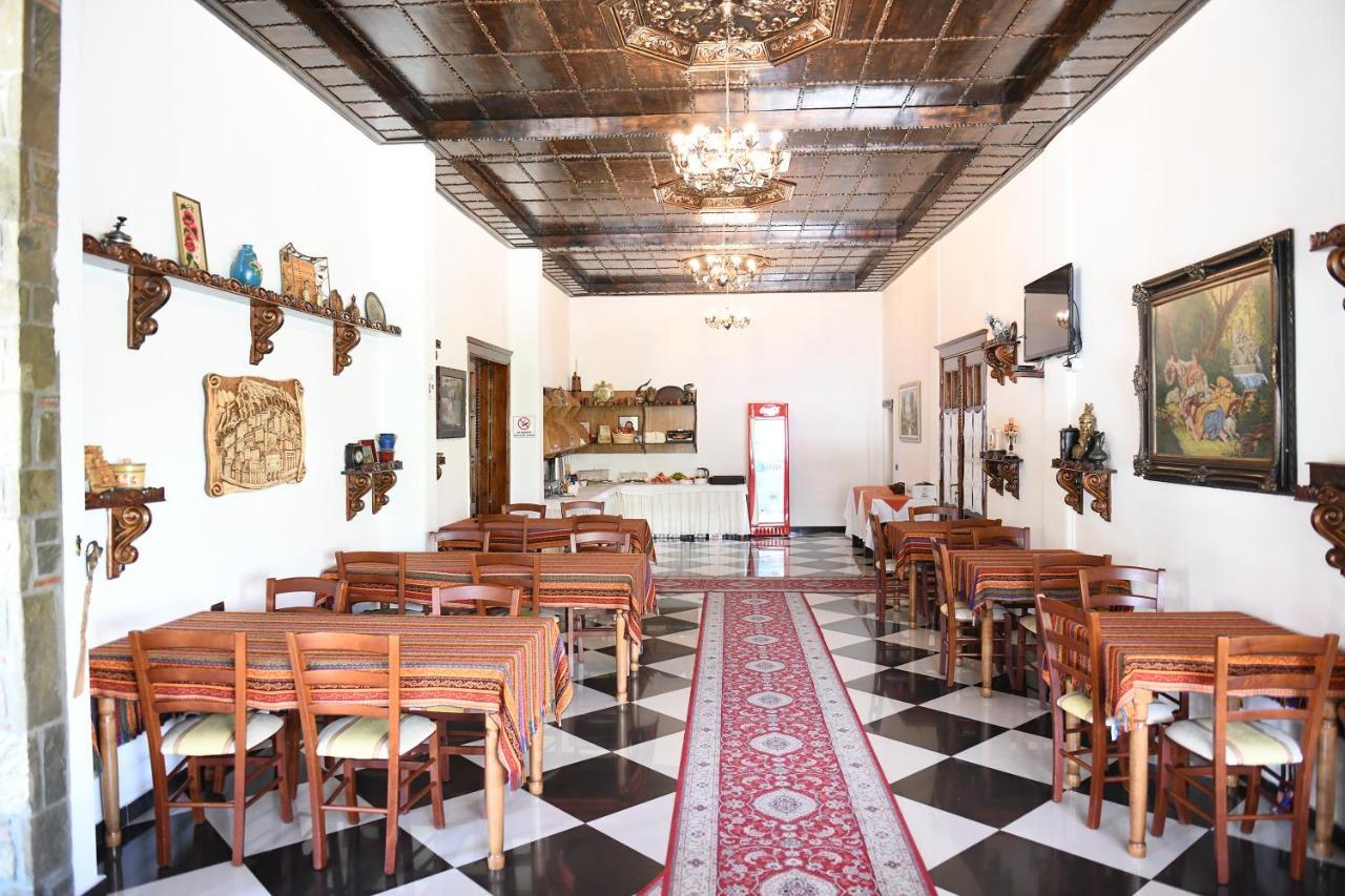 Hotel Kaceli Berat Esterno foto