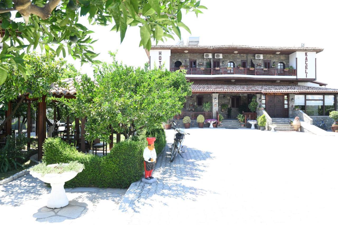 Hotel Kaceli Berat Esterno foto