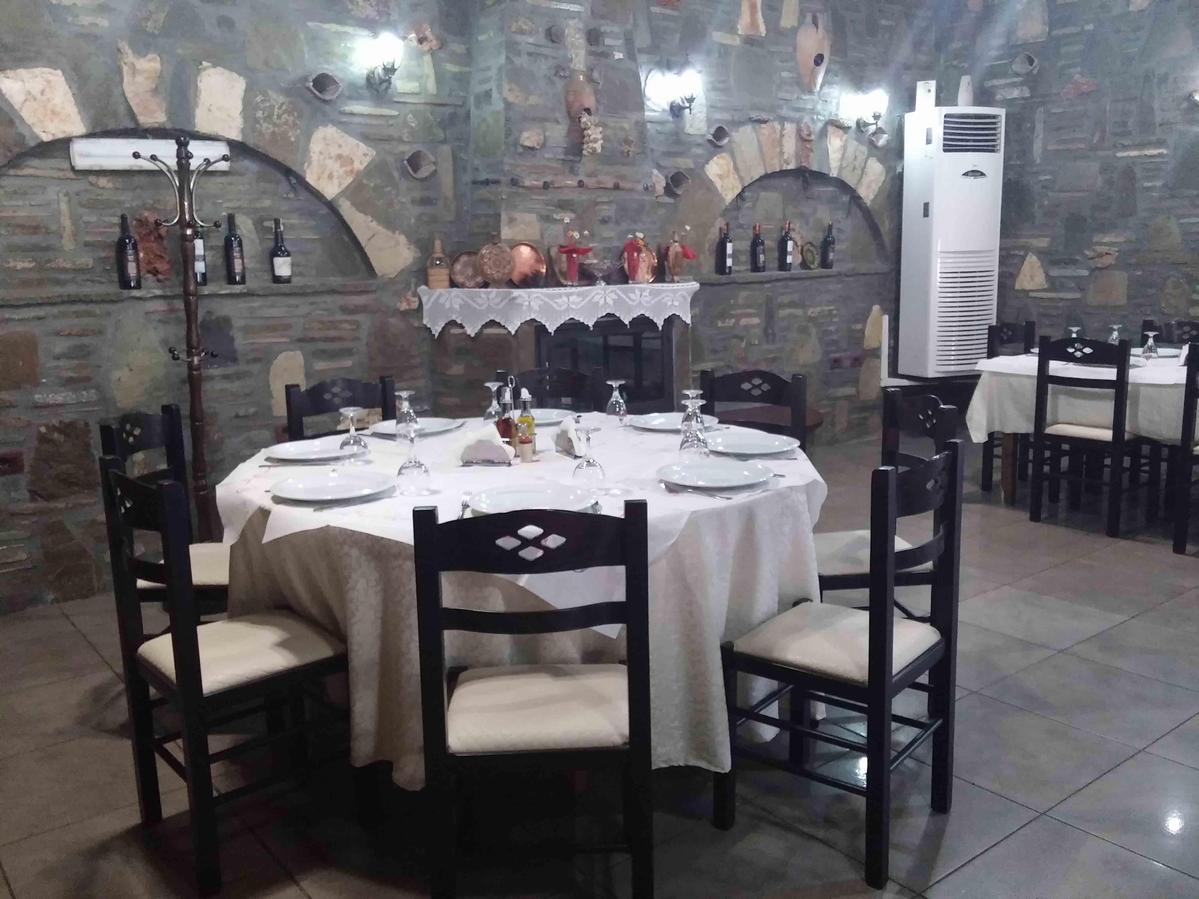 Hotel Kaceli Berat Esterno foto