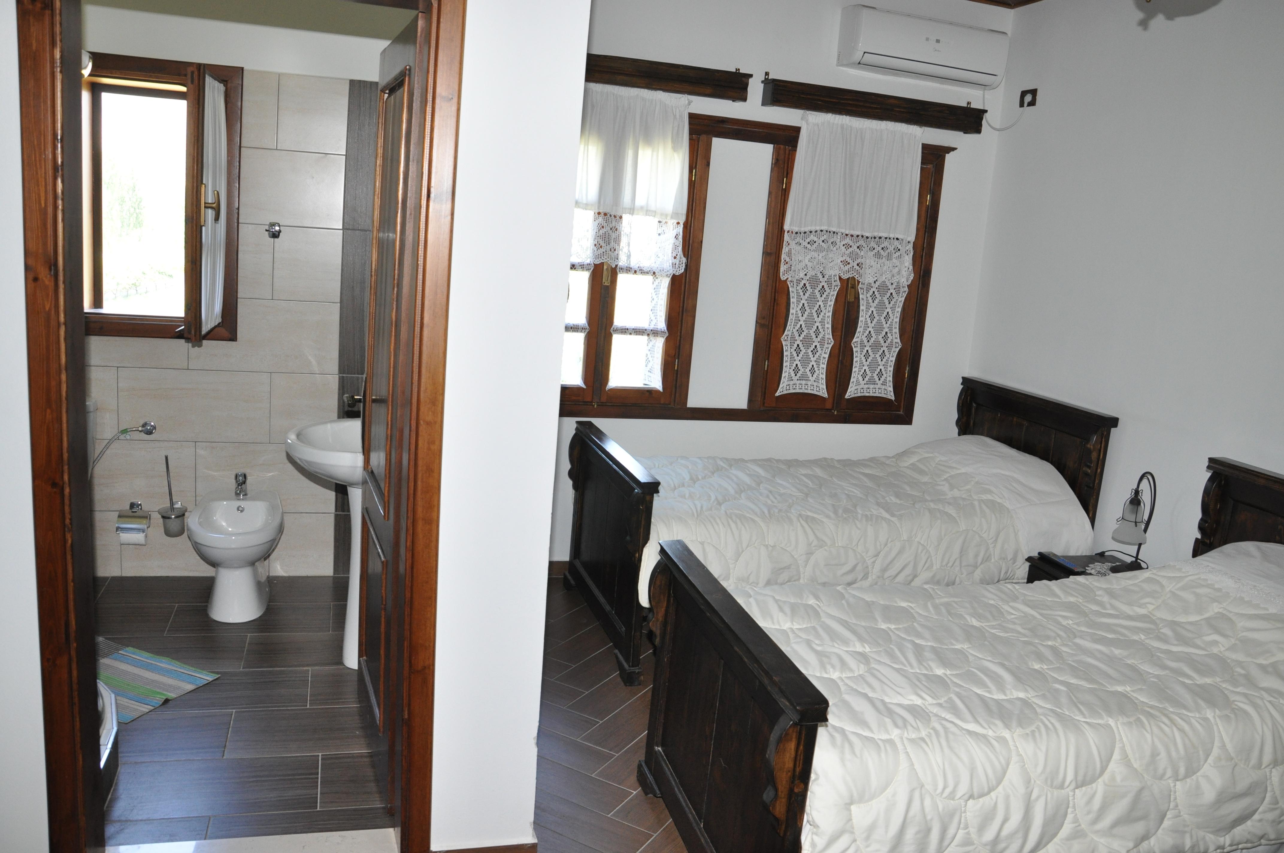 Hotel Kaceli Berat Esterno foto