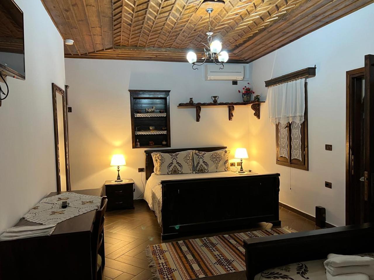 Hotel Kaceli Berat Esterno foto