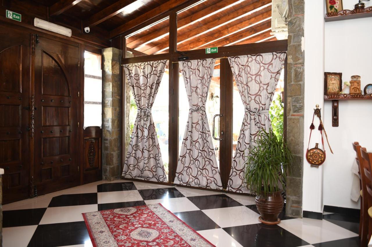 Hotel Kaceli Berat Esterno foto